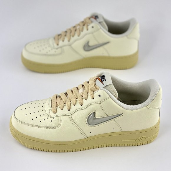 Nike Air Force 1 07 LX Coconut Milk Women's Size 9 Sneakers Shoes DO9456-100 - Picture 2 of 12